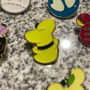 Disney pin - Goofy’s hat!